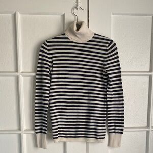 Women's GAP Fine knit Cotton French Stripe sweater Turtleneck size XS